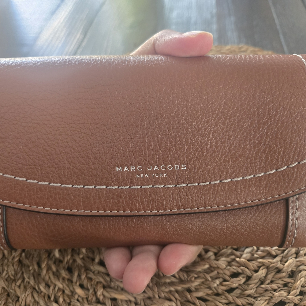 Marc Jacobs Tan Leather Fold Wallet with White Stitching